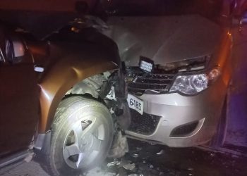 यमुना एक्सप्रेसवे पर घने कोहरे के चलते दो गाड़िया टकराई, दो बच्चो सहित छः लोग घायल