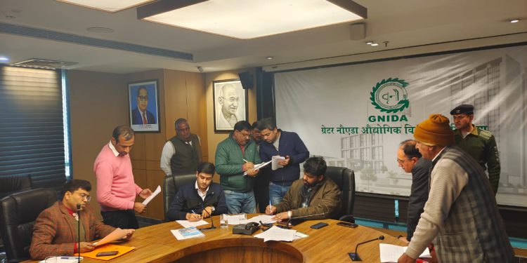 गांवो की समस्याओं का निस्तारण करने के लिए आपके द्वार आएगी प्राधिकरण की टीम