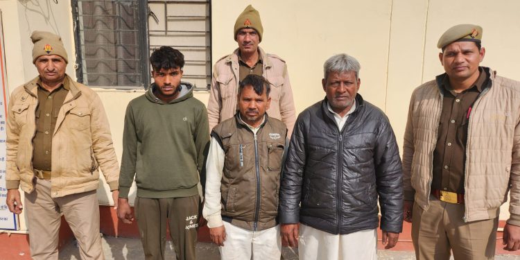 कंपनियों से रात में चोरी करने वाले शातिर चोरों को पुलिस ने किया गिरफ्तार, लाखो का सामान बरामद