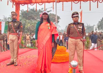 ग्रेटर नोएडा पुलिस लाइन में धूमधाम से मनाया गया गणतंत्र दिवस