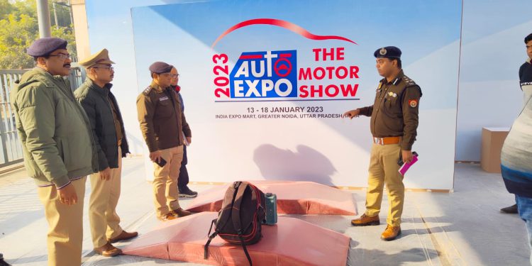 पुलिस अधिकारियो ने ऑटो एक्सपो 2023 की सुरक्षा व्यवस्था की तैयारियों का लिया जायजा, संबंधित को दिए आवश्यक दिशा-निर्देश