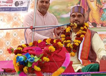 श्रीमद भागवत कथा में श्री कृष्ण जन्म पर जमकर झूमे भक्त,माधव महाराज ने भजनों से सभी को किया भावविभोर