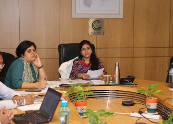 जन सुनवाई में ग्रेनो प्राधिकरण की सीईओ ने निपटाईं शिकायतें