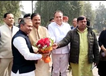 प्रभारी मंन्त्री ने किया जिले का दौरा, ग्लोबल इन्वेस्टर्स सम्मिट की गिनाई खूबियां