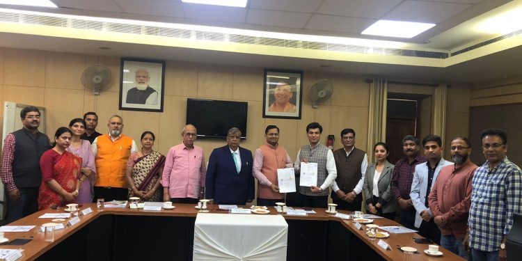 जीबीयू ने छात्रों की रोजगार क्षमता तकनीकी ज्ञान और कौशल को बढ़ाने के लिए भारत टेस्ट हाउस के साथ समझौते पर हस्ताक्षर किए