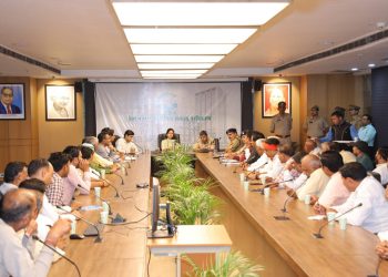 किसानों की आबादी के प्रकरण जल्द होंगे निस्तारित, किसानों के साथ बैठक में सीईओ ने दिया आश्वासन