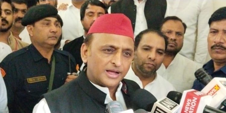 बीजेपी मंहगाई व बेरोजगारी के मुद्दों से भटकाने के लिए विपक्ष को बना रही निशाना – अखिलेश यादव