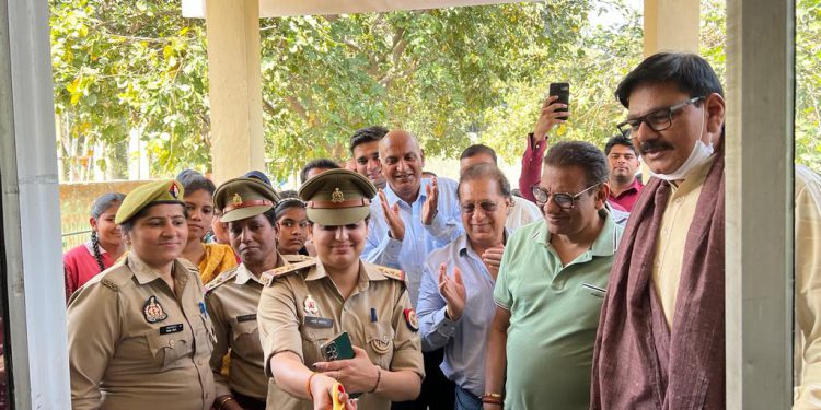 महिलाएं बनेगी आत्मनिर्भर, सामुदायिक केंद्र का हुआ सुभारम्भ