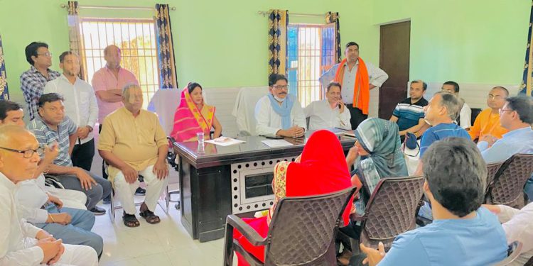 जेवर के पंचायत घर इंटरनेट के द्वारा बनेंगे डिजिटल, लोगो को मिलेंगी सुविधाएं