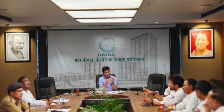 ग्रेनो प्राधिकरण की समिति ने हैबतपुर के लीज बैक मामलो पर की सुनवाई, 19 को रिठौडी की सुनवाई