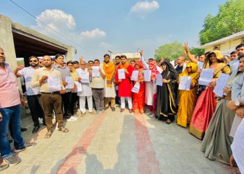 रबूपुरा नगर पंचायत पर अध्यक्ष सहित 12 सभासद निर्विरोध निर्वाचित, नगर निकाय चुनाव में बीजेपी की जीत से हुई सुरुवात