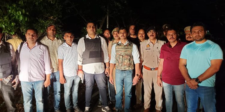 एक लाख रुपये के इनामी बदमाश को पुलिस ने मुठभेड़ में किया गिरफ्तार