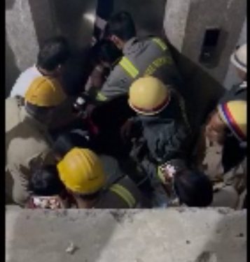 बहुमंज़िला इमारतों की लिफ्ट से डरने लगे लोग, लिफ्ट में घंटो फसा रहा परिवार