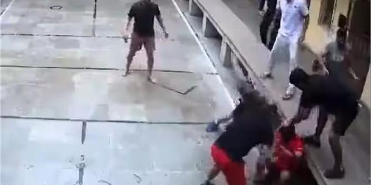 तिहाड़ जेल में गैंगवार और 2 हत्याओं का असर, प्रशासन ने इधर से उधर कर दिए 80 अफसर