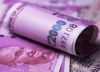 दिल्ली HC पंहुचा 2000 के नोट का मामला, कहा- बिना ID कार्ड के बैंक में जमा करने की नहीं मिलनी चाहिए अनुमति