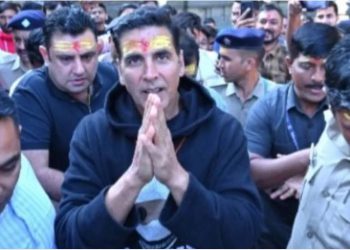 उत्तराखंड चार धाम यात्रा: बॉलीवुड अभिनेता अक्षय कुमार ने बदरीनाथ धाम में किए दर्शन, पूजा-अर्चना कर तुलसी माला भी की भेंट