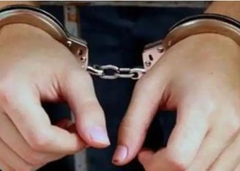 दिल्ली में शराब की दुकान की छत काटकर लाखों रुपए की चोरी, खरीदे स्कूटी; CCTV फुटेज से पकड़े गए तीन चोर