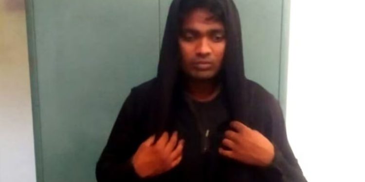 बुर्का पहनकर गर्लफ्रेंड से मिलने पहुंचा लड़का, बच्चा चोर समझकर भीड़ ने पकड़ा और फिर…