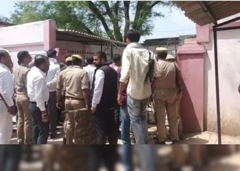 जौनपुर में न्यायालय परिसर में चली गोली, पेशी में आए बदमाशों पर फायरिंग