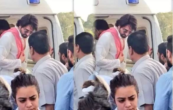 पिता को आखिरी विदाई देते समय भावुक हुए Ayushmann Khurrana और अपारशक्ति, जन्मदिन के एक दिन बाद ही हुई मौत