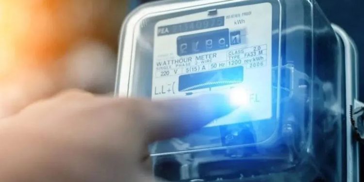 लगातार चौथे साल नहीं बढ़ेंगी बिजली दरें, नियामक आयोग ने बिजली कंपनियों का प्रस्ताव खारिज किया