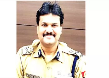 यूपी कैडर के IPS अधिकारी दीपक रतन की हार्ट अटैक से मौत, CRPF में आईजी पद पर थे तैनात