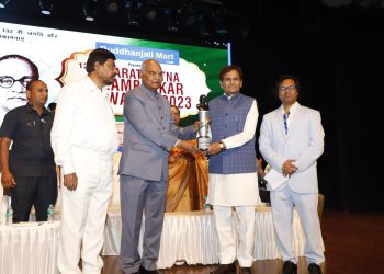 योगी आदित्यनाथ को मिला भारतरत्न डॉ अम्बेडकर अवार्ड