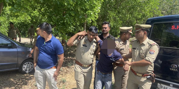 मासूम से दुष्कर्म के आरोपी को मुठभेड़ के बाद पुलिस ने किया गिरफ्तार