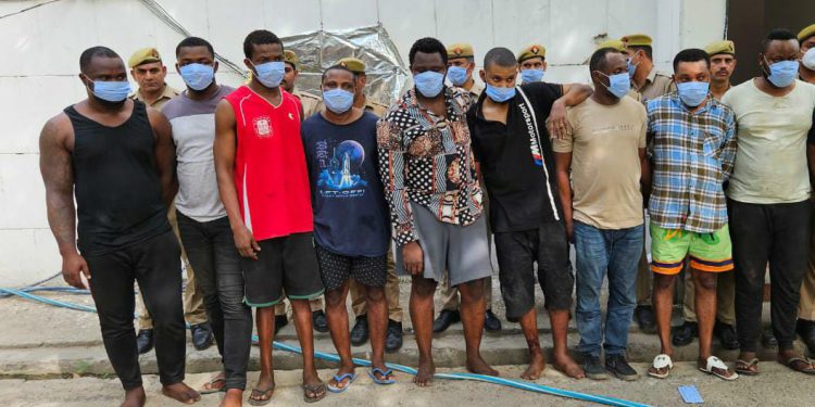 300 करोड़ रुपये की एमडीएमए ड्रग्स के साथ 9 विदेशी नागरिक गिरफ्तार, विदेशो में करते थे सप्लाई