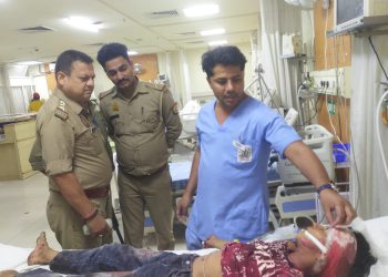 ईस्टर्न पेरीफेरल एक्सप्रेसवे पर बस और ट्रक की भिड़ंत में 28 लोग घायल, एक बच्चे की इलाज के दौरान हुई मौत