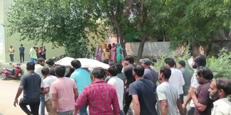 कुख्यात अनिल दुजाना का पैतृक गांव में हुआ अंतिम संस्कार