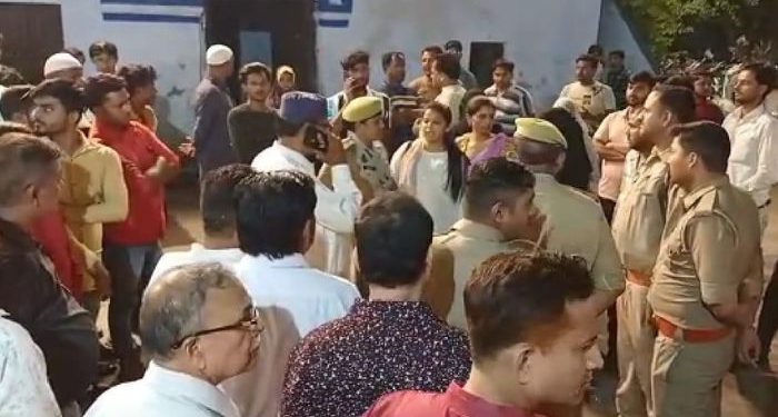 दूसरी शादी कर रहा था पति, गेस्ट हाउस पहुंची पत्नी, घंटों चला हंगामा