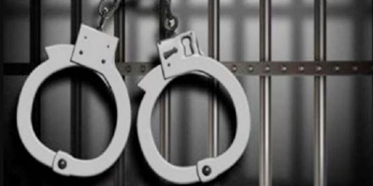 बेटी की इज्जत बचाने के लिए महिला ने कर दी पति की हत्या, पंजाब से बिहार भाग रही आरोपित को कानपुर में दबोचा