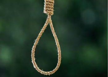 दर-दर ठोकर खाने के बाद भी नहीं मिला न्याय, रेप पीड़िता के पिता ने फांसी लगा कर दे दी जान