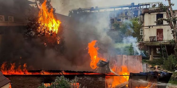 12 बंकर तबाह, 135 गिरफ्तार, मोर्टार-IED भी बरामद… मणिपुर में सुरक्षाबलों का एक्शन तेज