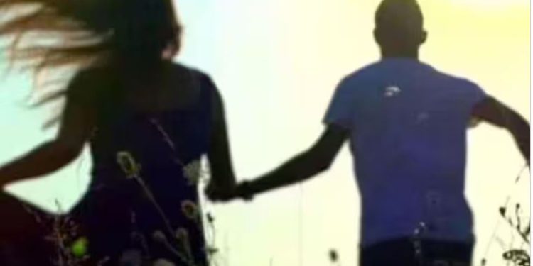 जिस पर करना था मुकदमा, उसी के साथ भाग गई विवाहिता, अश्लील फोटो वायरल होने पर पहुंची थी थाने