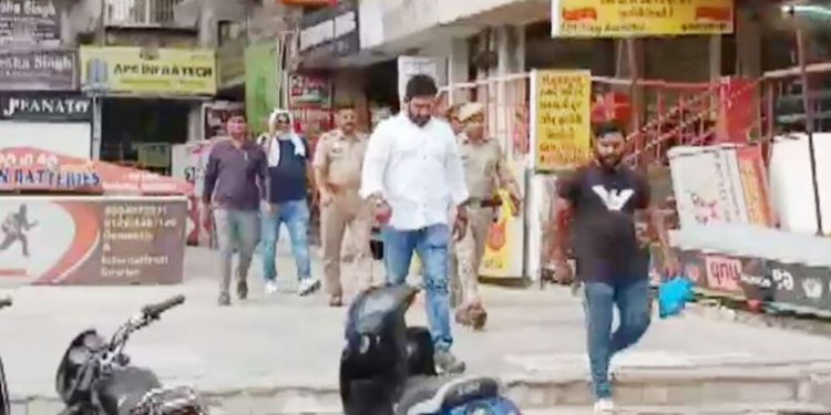 स्पा की आड़ में सेक्स रैकेट… 7 लड़कियों को किया रेस्क्यू, आरोपियों के खिलाफ ह्यूमन ट्रैफिकिंग प्रिवेंशन की FIR दर्ज