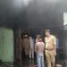 दादरी में गैस सिलेंडर में रिसाव से घर में लगी आग, घर के सामान सहित कार जलकर हुआ राख