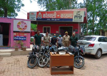 अंतरराज्यीय वाहन चोर गिरोह के दो शातिर चोरों को पुलिस ने किया गिरफ्तार