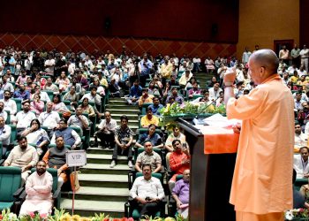 अपनी संस्कृति के साथ खिलवाड़ बर्दाश्त नहीं कर सकता भारत – सीएम योगी