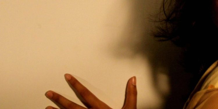 गोरखपुर में ग्राम प्रधान के भतीजे पर नाबालिग लड़की से रेप का आरोप, पुलिस ने बताई ये बात