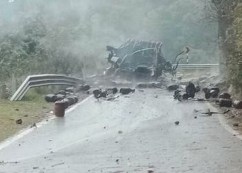 गैस सिलेंडर से भरे ट्रक में जोरदार धमाका, दहशत में लोग, कुदरत ने दिखाया रहम और बुझ गई आग