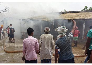 गोपालनगर अनुसूचित बस्ती में फिर लगी भीषण आग, 100 से अधिक लोगों के आशियाने राख, मची चीख-पुकार