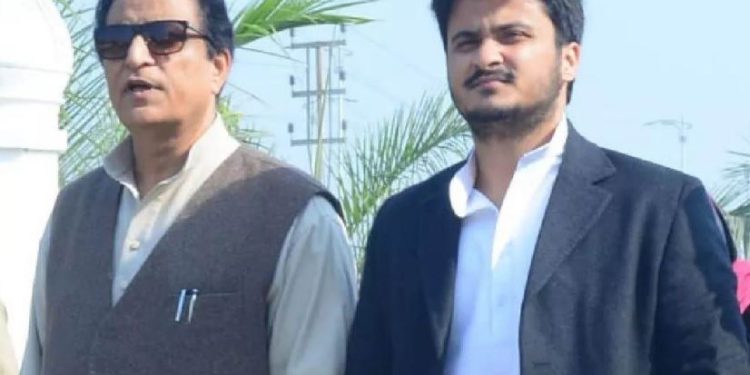 2 जन्म प्रमाण पत्र मामले में अब्दुल्ला खान को निर्दोष साबित करने के लिए मौसी ने दी गवाही