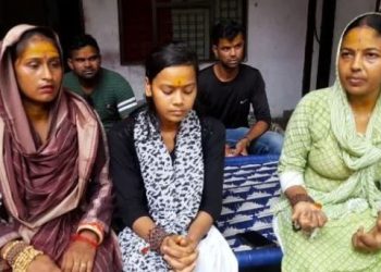 मेरठ में तिलक लगाकर स्कूल आने पर छात्रा रस्टीकेट: प्रिंसिपल बोलीं- सांप्रदायिक मतभेद फैलाकर स्कूल का माहौल बिगाड़ रही थी छात्रा, सुभाष इंटर कॉलेज का मामला