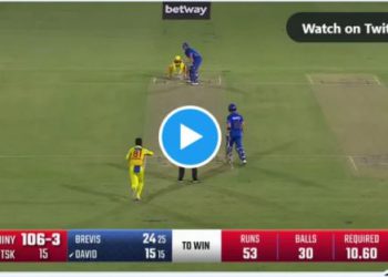 Tim David का धमाका, एक ओवर में 3 गगनचुंबी छक्के जड़कर पलटा मैच का पूरा रुख, देखें वायरल VIDEO