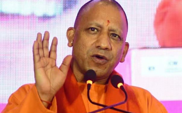 औरंगजेब की याद में मुगल संग्रहालय बना रही थी अखिलेश सरकार : योगी