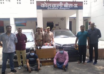 लग्जरी गाड़ियों की चोरी करने वाले गिरोह के दो शातिर चोरों को पुलिस ने किया गिरफ्तार