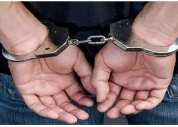 Karnataka: बीच सड़क पर बुर्का पहनी महिला के साथ दुर्व्यवहार, दूसरे धर्म के साथ देख युवक ने जताई आपत्ति