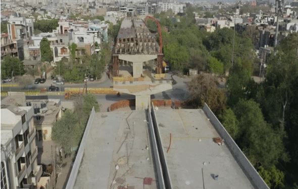 Noida: भंगेल एलिवेटेड रोड के निर्माण में बड़ी गड़बड़ी, नई CEO के आते ही लापरवाह अधिकारियों की खुल गई कलही